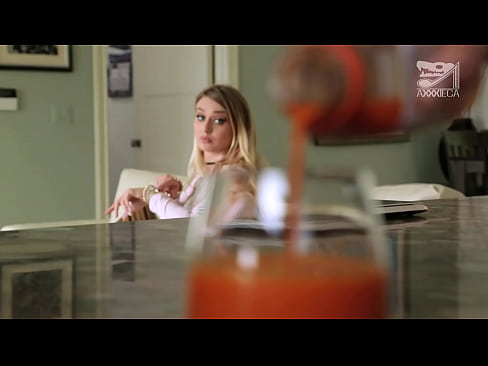 ❤️ နို့ကြီးကြီးနှင့် တင်းကြပ်သော စောက်ပတ်ရှိသော ကောင်မလေးသည် အရှုံးသမားထံမှ ကြက်ရသော်လည်း အလွန်မာကျောသည်။ ❤️❌  Porn ဗီဒီယို မှာ ငါတို့မှာ ❌