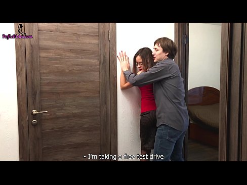 ❤️ Sexy Realtor သည် သူမ၏ တိုက်ခန်းကို ရောင်းနေစဉ် သူမ၏ ဖင်ပေါက်များကို ကာမစိတ်ဖြင့် လှုပ်ယမ်းနေသည် - Krempai ❤️❌  Porn ဗီဒီယို မှာ ငါတို့မှာ ❌